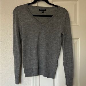 Banana Republic Heather Gray V-Neck Sweater